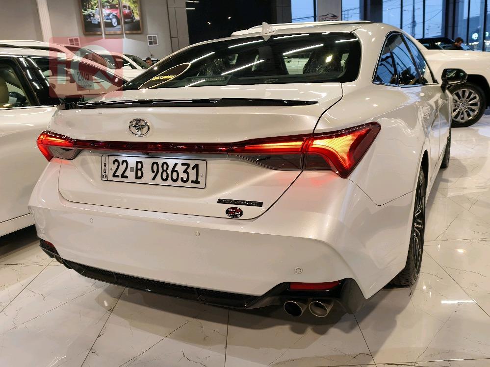 تۆیۆتا ئەڤەلۆن